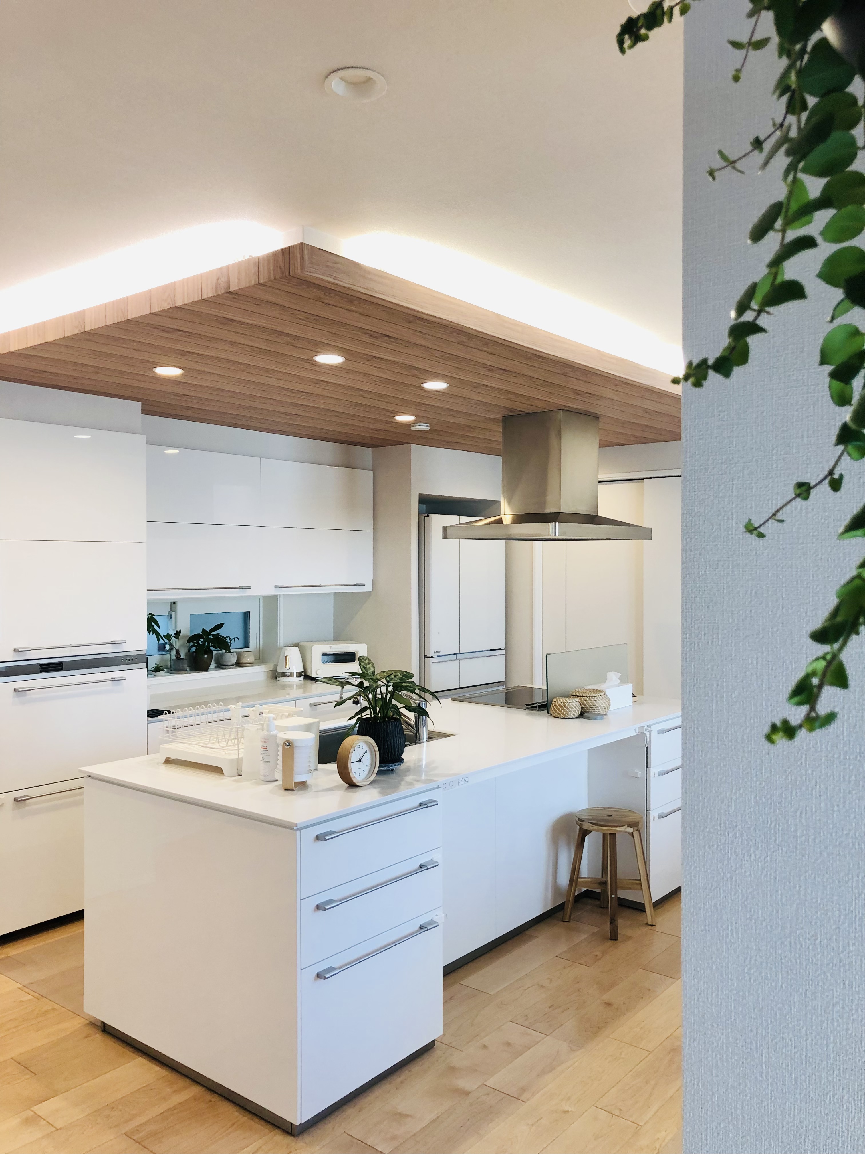 冷蔵庫収納の代わり、薄壁と下がり天井の工夫について【一条工務店】