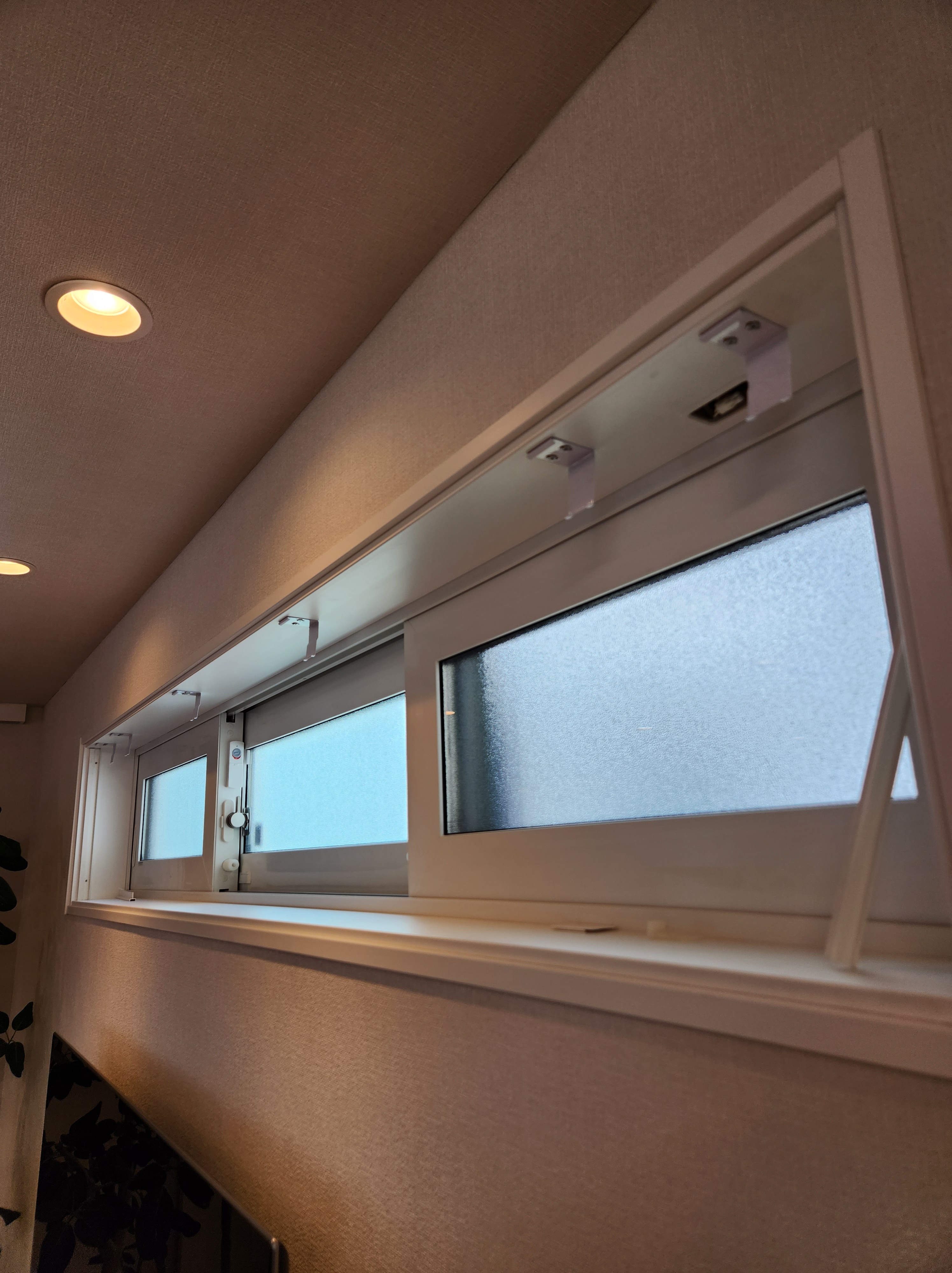 一条工務店の家で故障した設備②：電動ハニカムシェード【入居後7年】